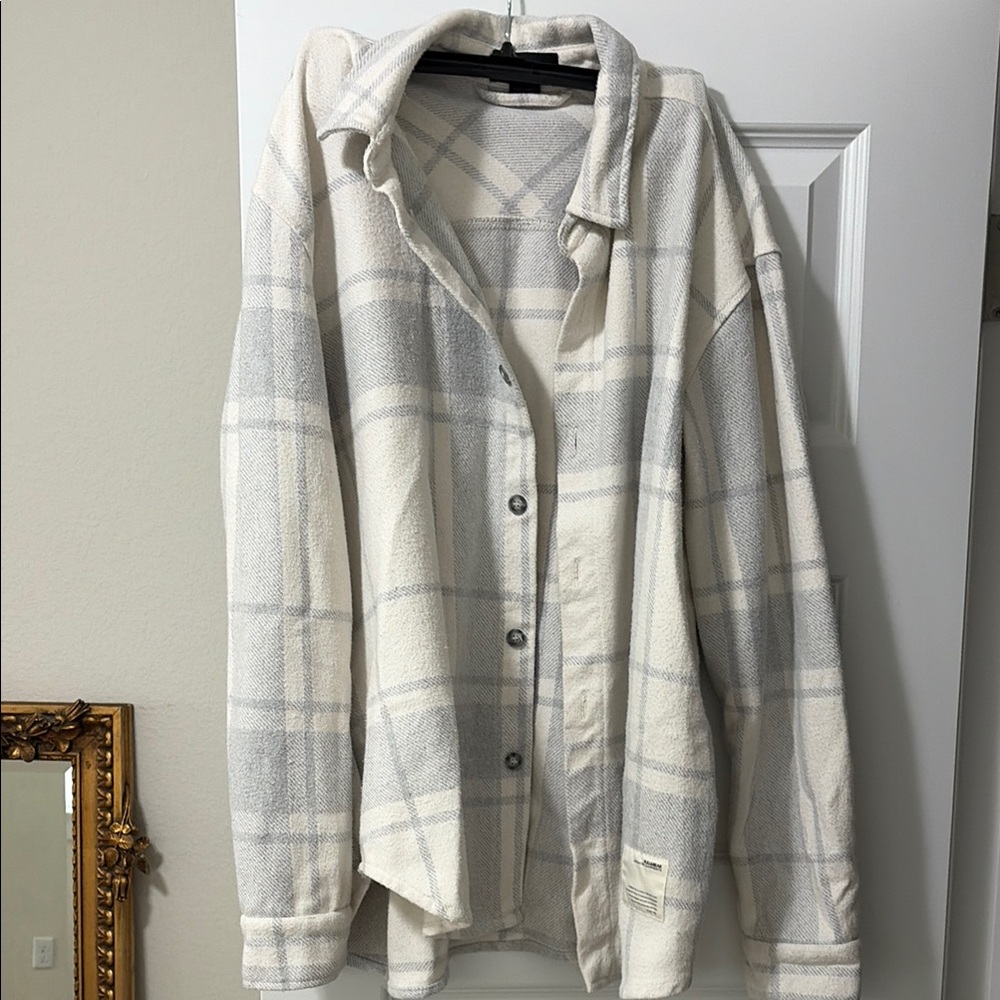 Plaid pull & bear “shacket”
